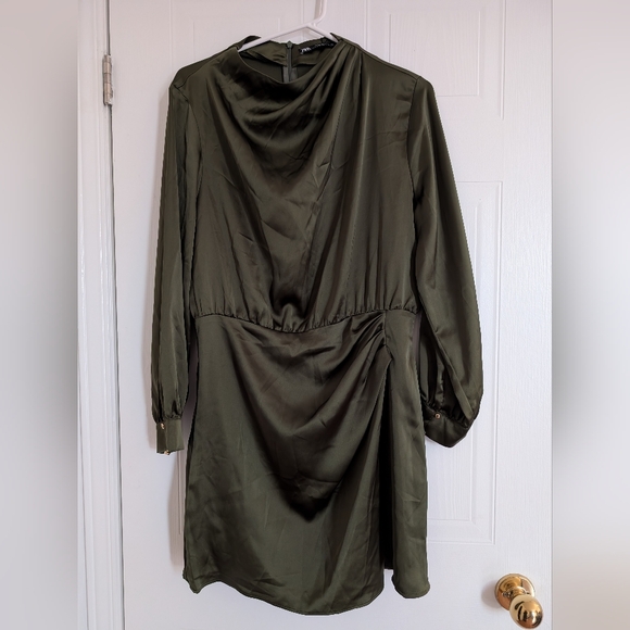 New Zara Dress - Picture 8 of 9